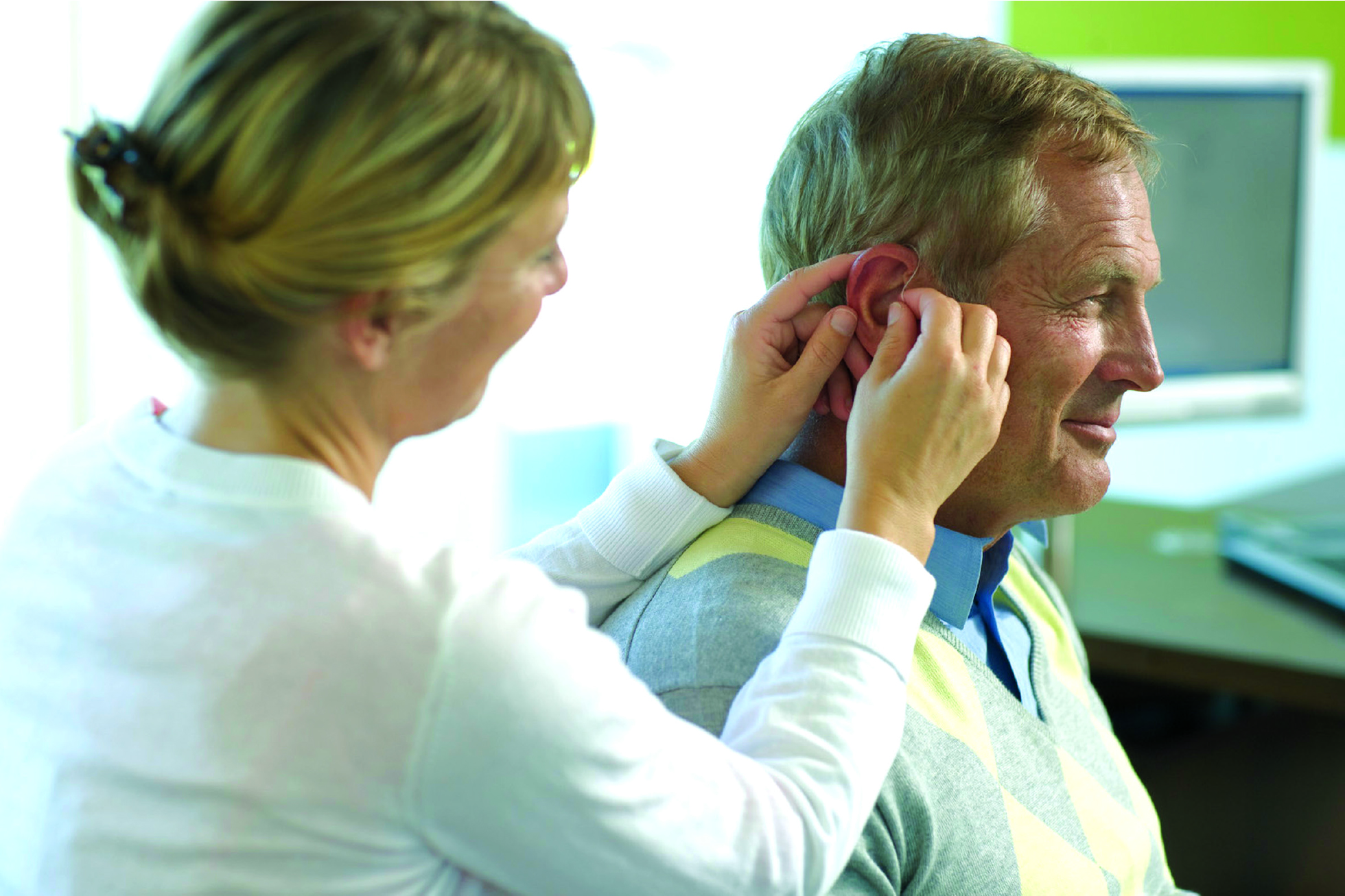 Hearing Aids Shown to Reduce Risk of Cognitive Decline South Florida